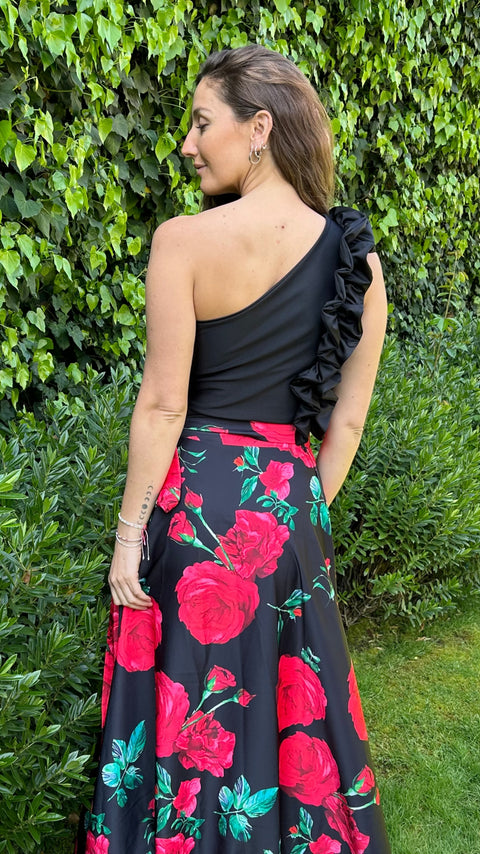 Conjunto Emilia Negro Rosas Rojas