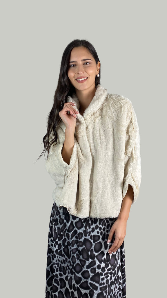Capa Marilyn Beige Fiesta